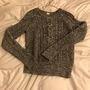 Gap sweater